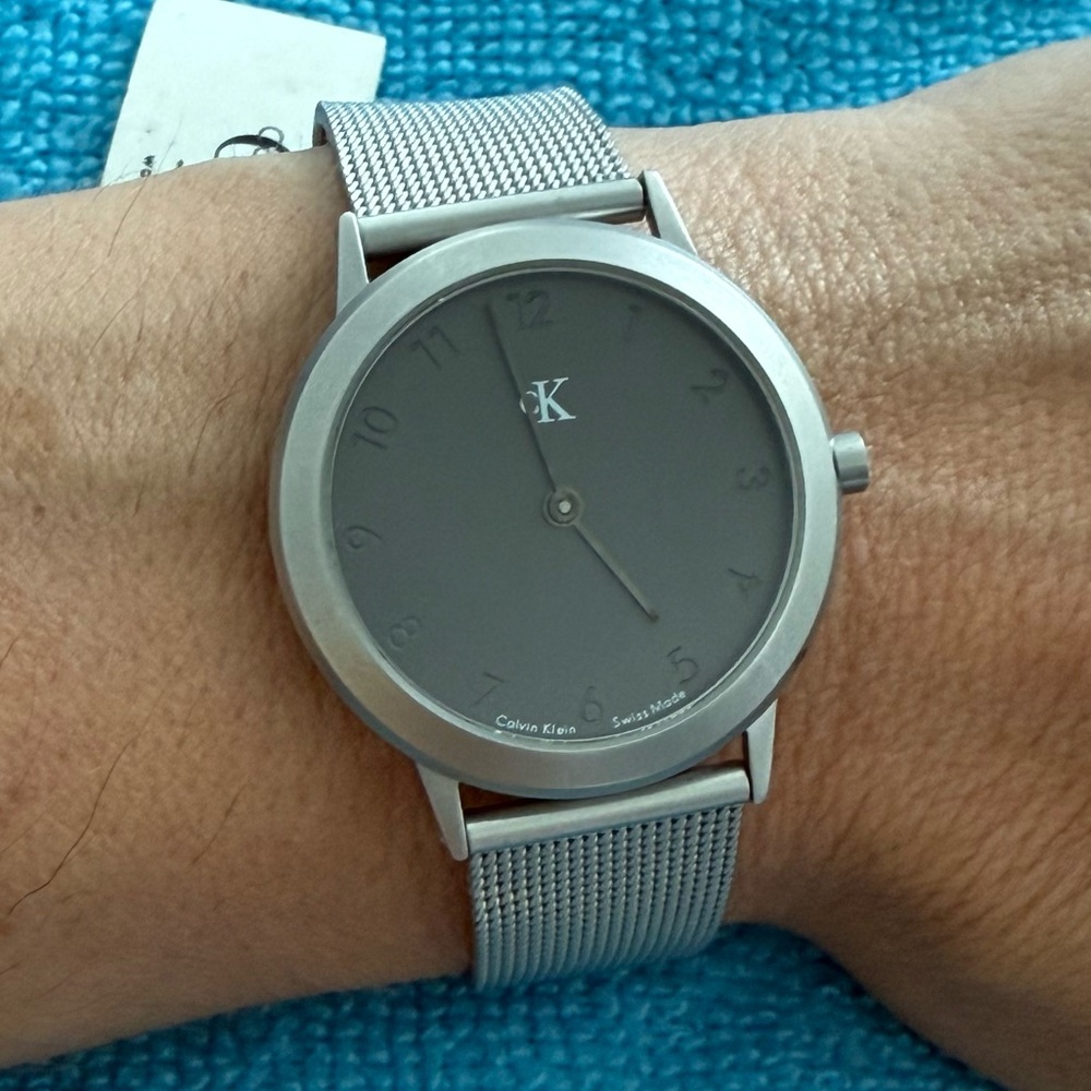 Vintage NWT Calvin Klein Unisex Silver Mesh Bracelet Watch